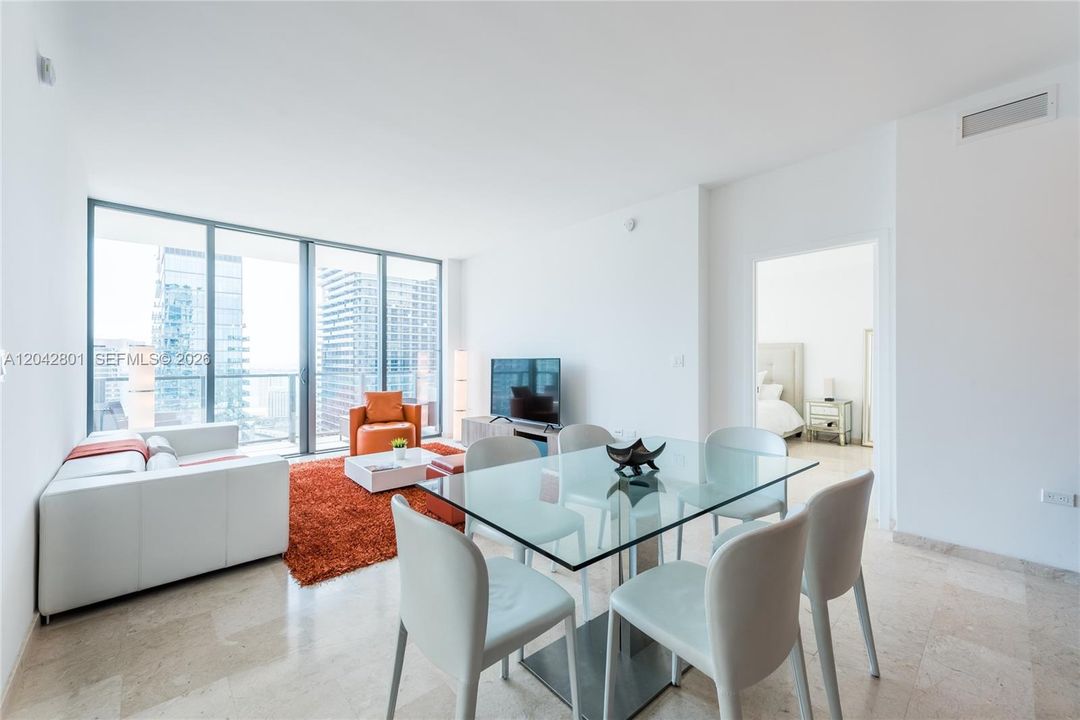 En Venta: $1,130,000 (2 camas, 2 baños, 1296 Pies cuadrados)