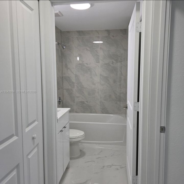 2nd bathroom