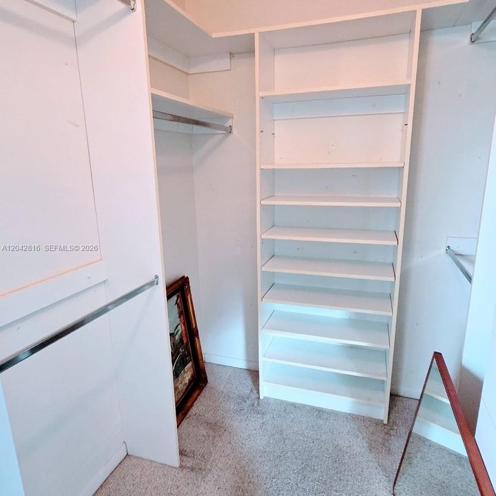 На продажу: $169,000 (2 спален, 2 ванн, 1166 Квадратных фут)