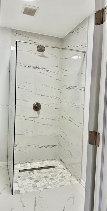 В аренду: $3,800 (4 спален, 2 ванн, 2061 Квадратных фут)
