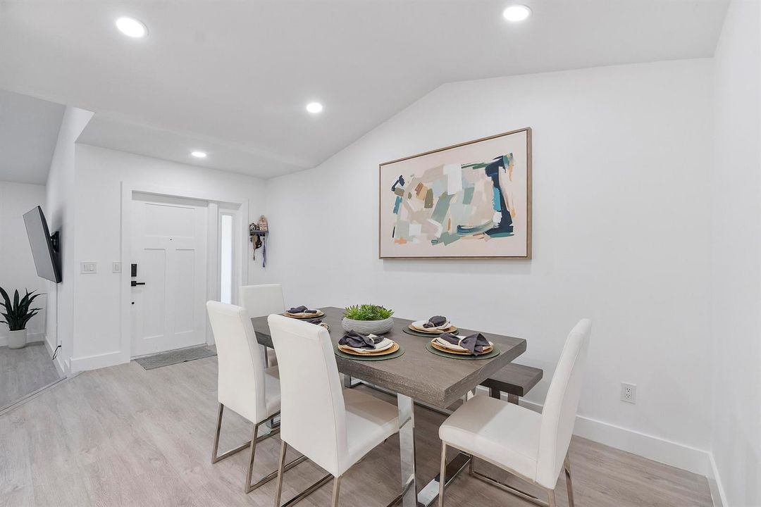 Dining Area 1