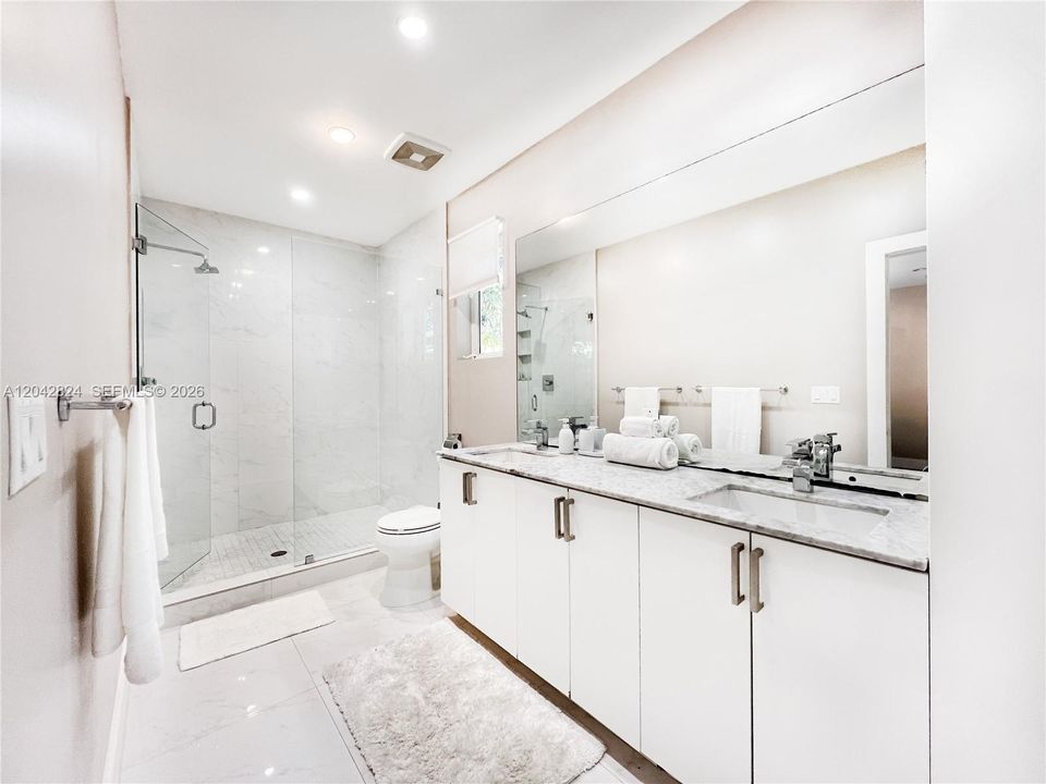 В аренду: $3,650 (3 спален, 2 ванн, 2134 Квадратных фут)