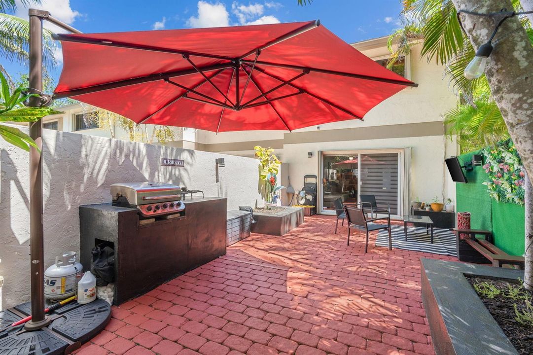 32-web-or-mls-3024 S Oakland Forest Dr 3