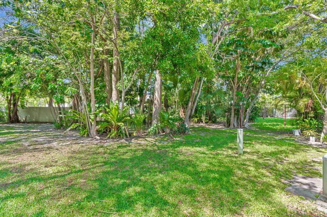33-web-or-mls-3024 S Oakland Forest Dr 3