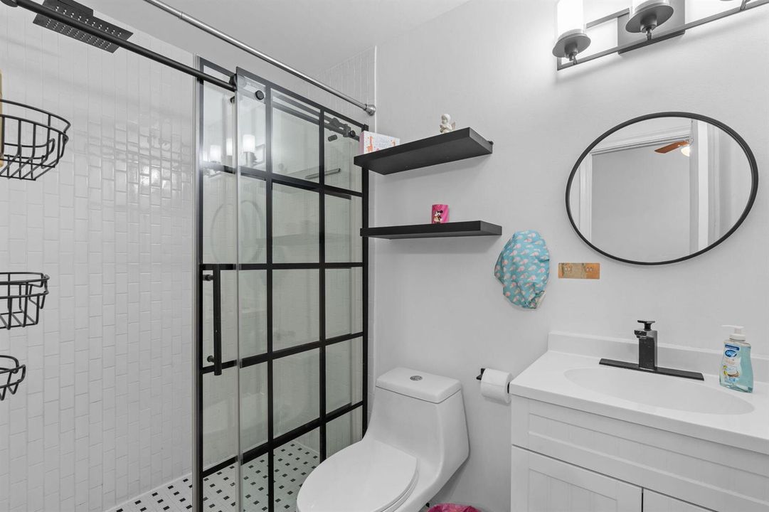 28-web-or-mls-3016 S Oakland Forest Dr,