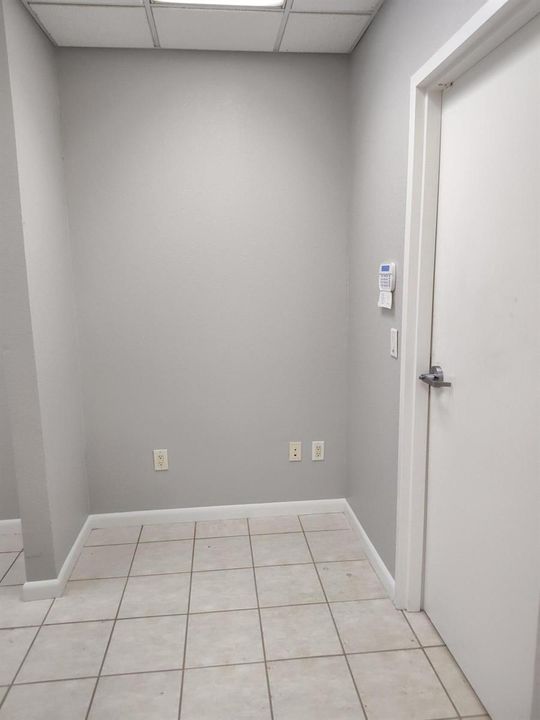 Semi Private Work Area, Loft Office