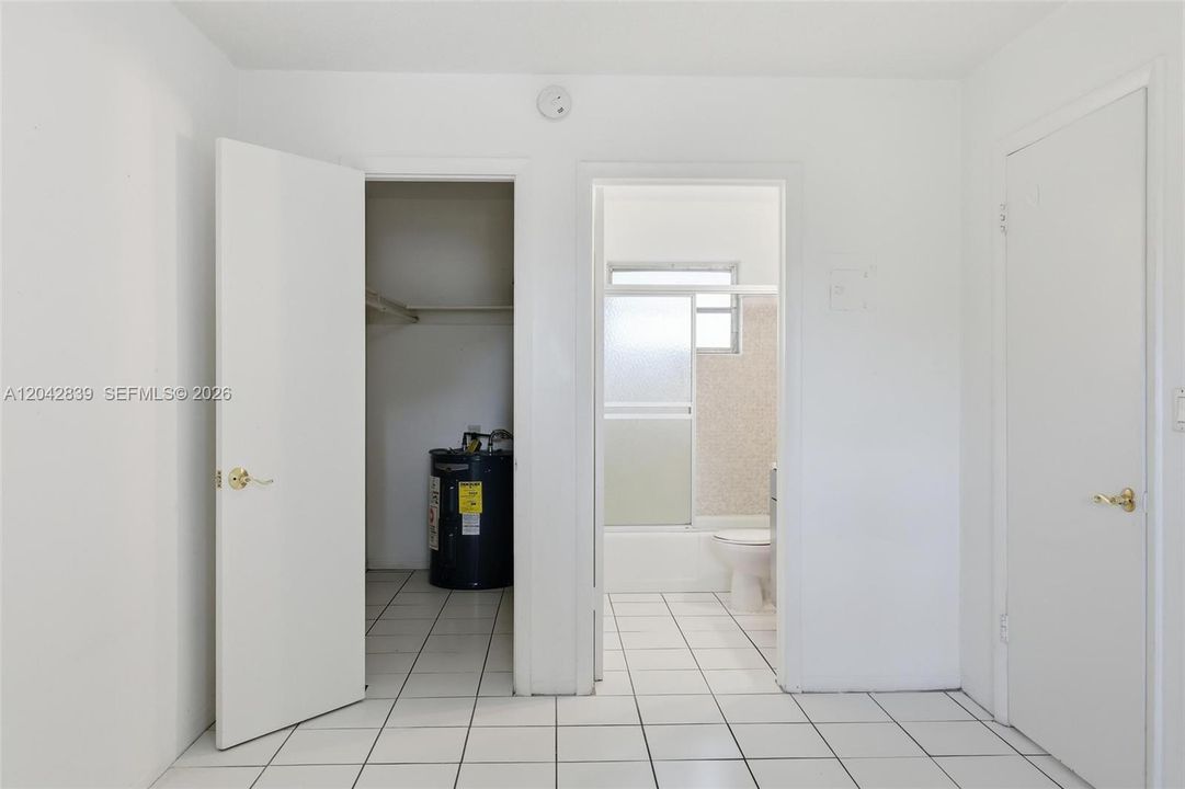En Renta: $1,425 (1 camas, 1 baños, 5226 Pies cuadrados)