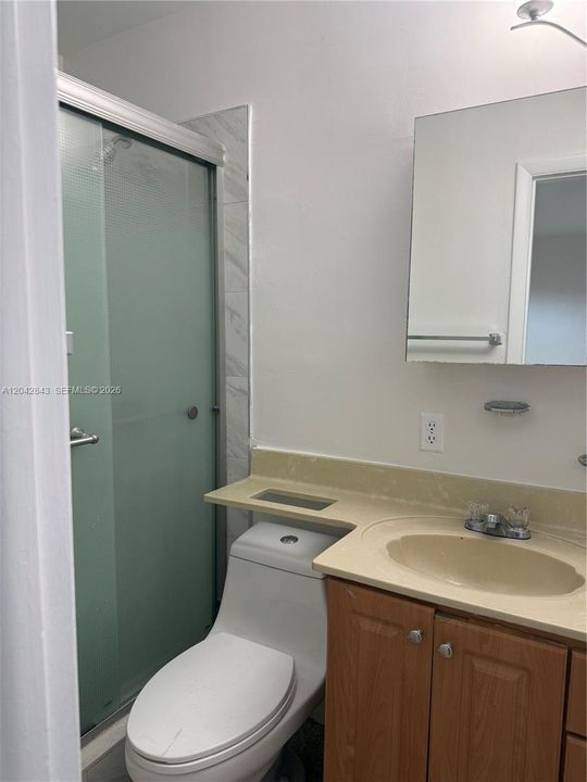 В аренду: $3,650 (3 спален, 2 ванн, 1596 Квадратных фут)