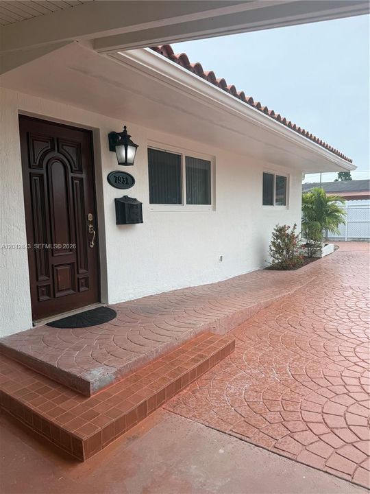 В аренду: $3,650 (3 спален, 2 ванн, 1596 Квадратных фут)