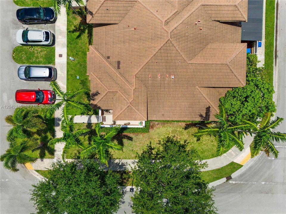 En Venta: $365,000 (3 camas, 2 baños, 1250 Pies cuadrados)