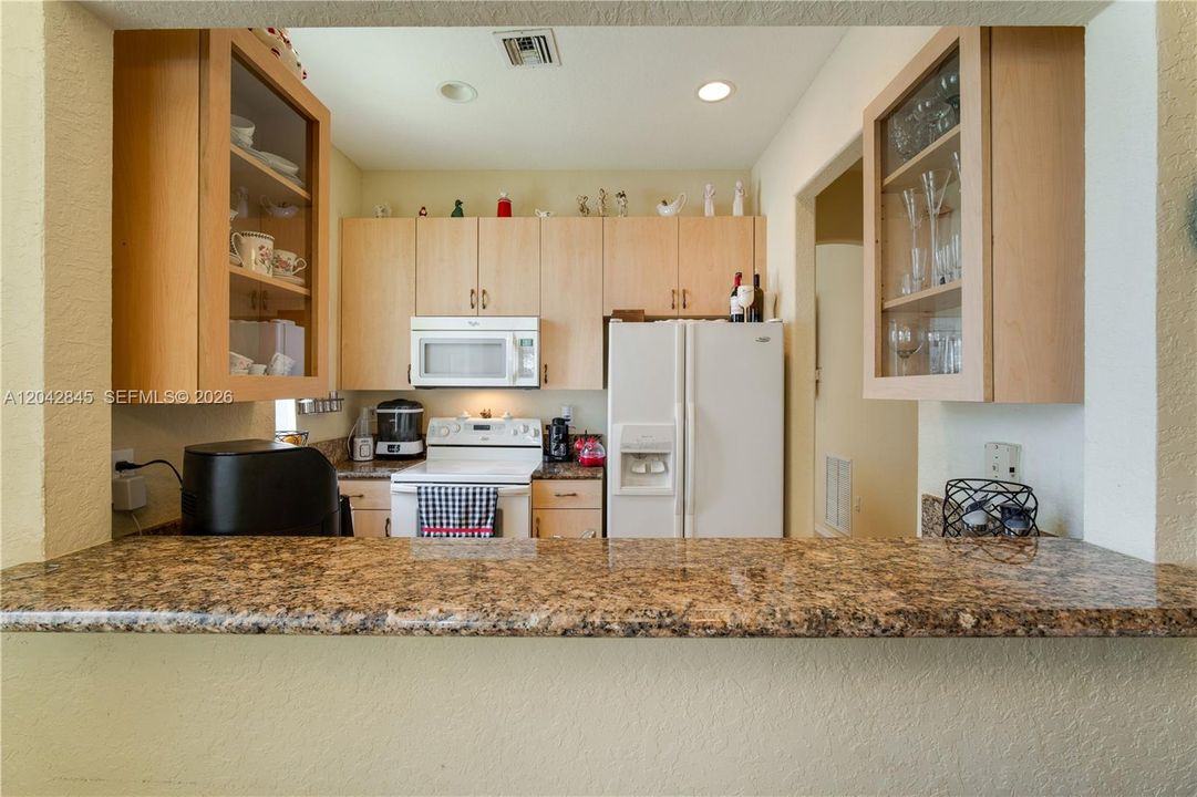 En Venta: $365,000 (3 camas, 2 baños, 1250 Pies cuadrados)
