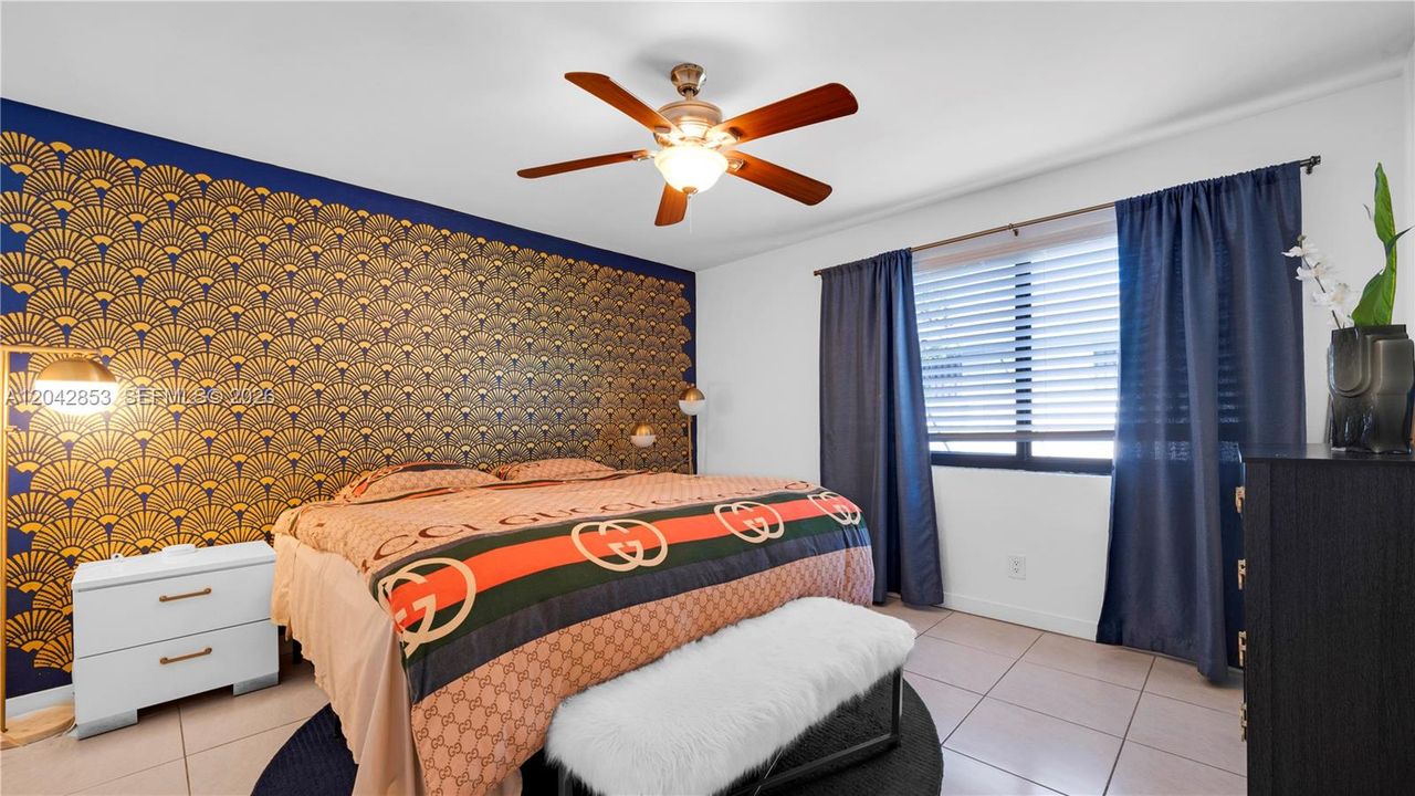 For Rent: $2,200 (1 beds, 1 baths, 800 Square Feet)