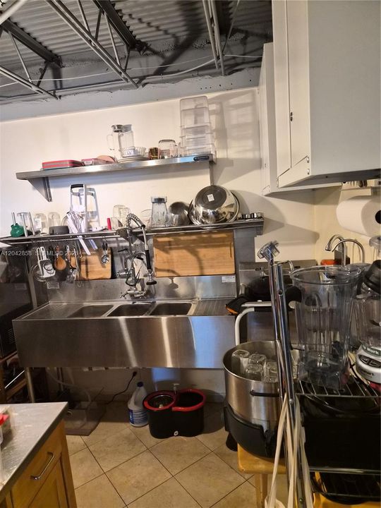 В аренду: $1,500 (0 спален, 0 ванн, 0 Квадратных фут)
