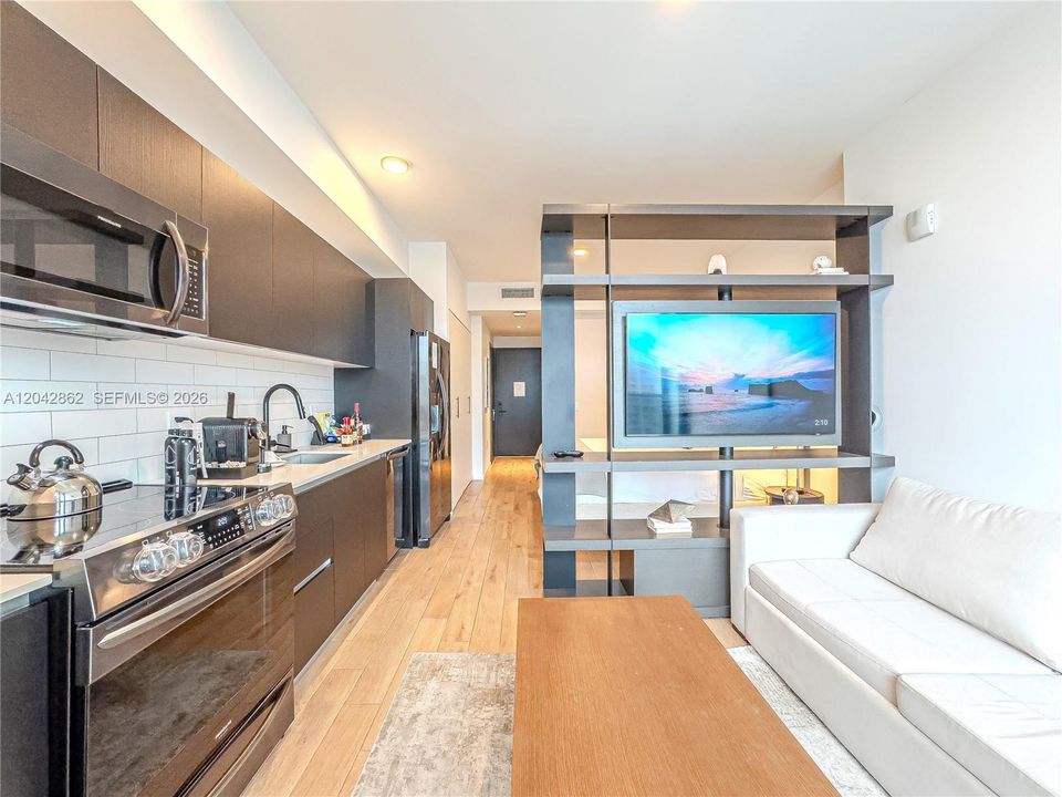 For Sale: $699,900 (0 beds, 1 baths, 362 Square Feet)
