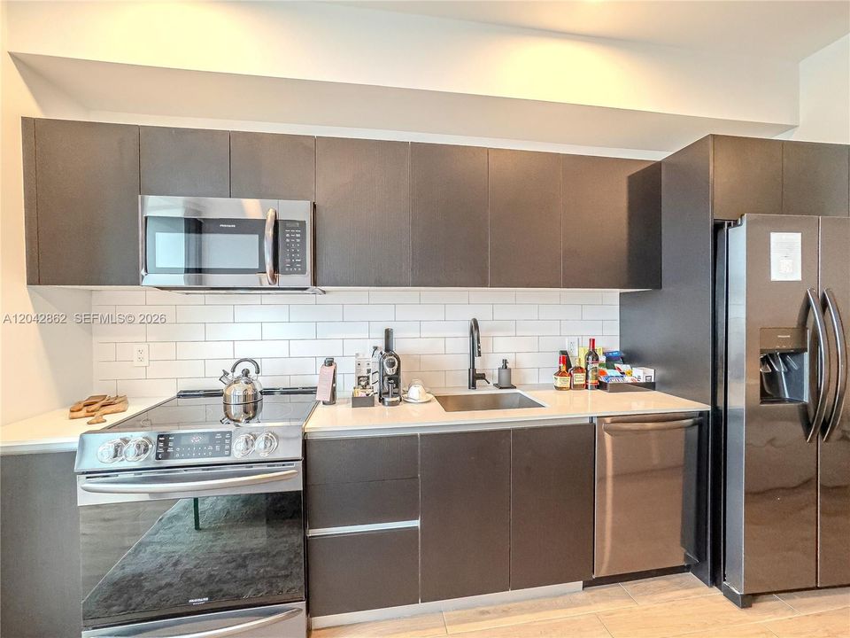 For Sale: $699,900 (0 beds, 1 baths, 362 Square Feet)
