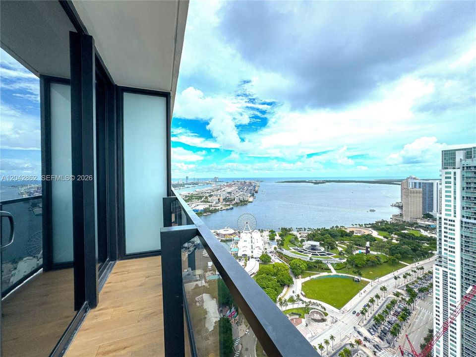 For Sale: $699,900 (0 beds, 1 baths, 362 Square Feet)