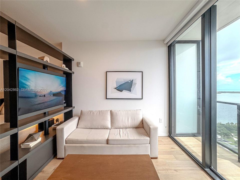 For Sale: $699,900 (0 beds, 1 baths, 362 Square Feet)