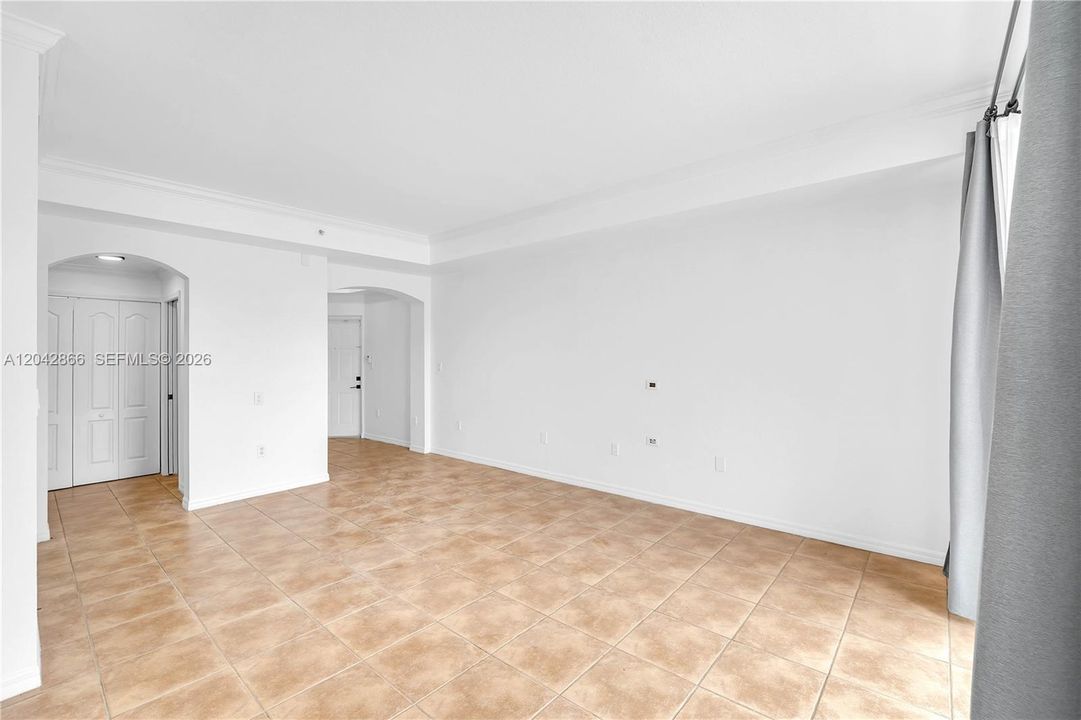 В аренду: $3,000 (3 спален, 2 ванн, 1364 Квадратных фут)