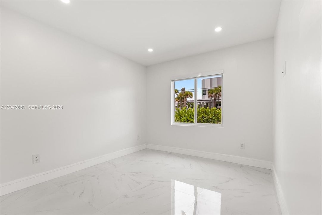 For Rent: $6,000 (4 beds, 3 baths, 2157 Square Feet)