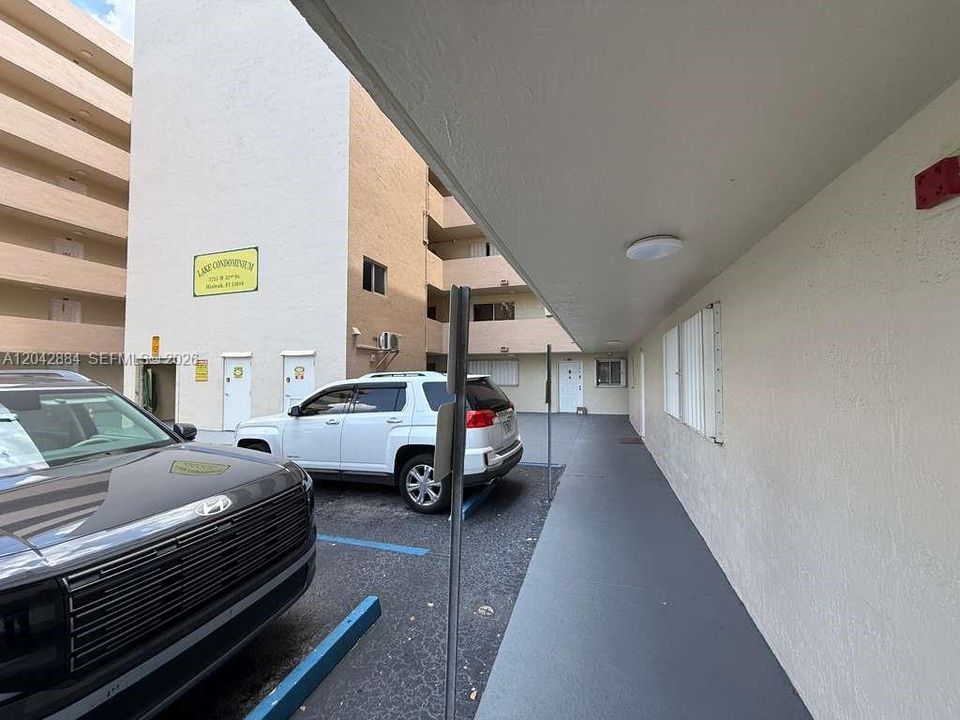 For Rent: $2,400 (3 beds, 2 baths, 1150 Square Feet)