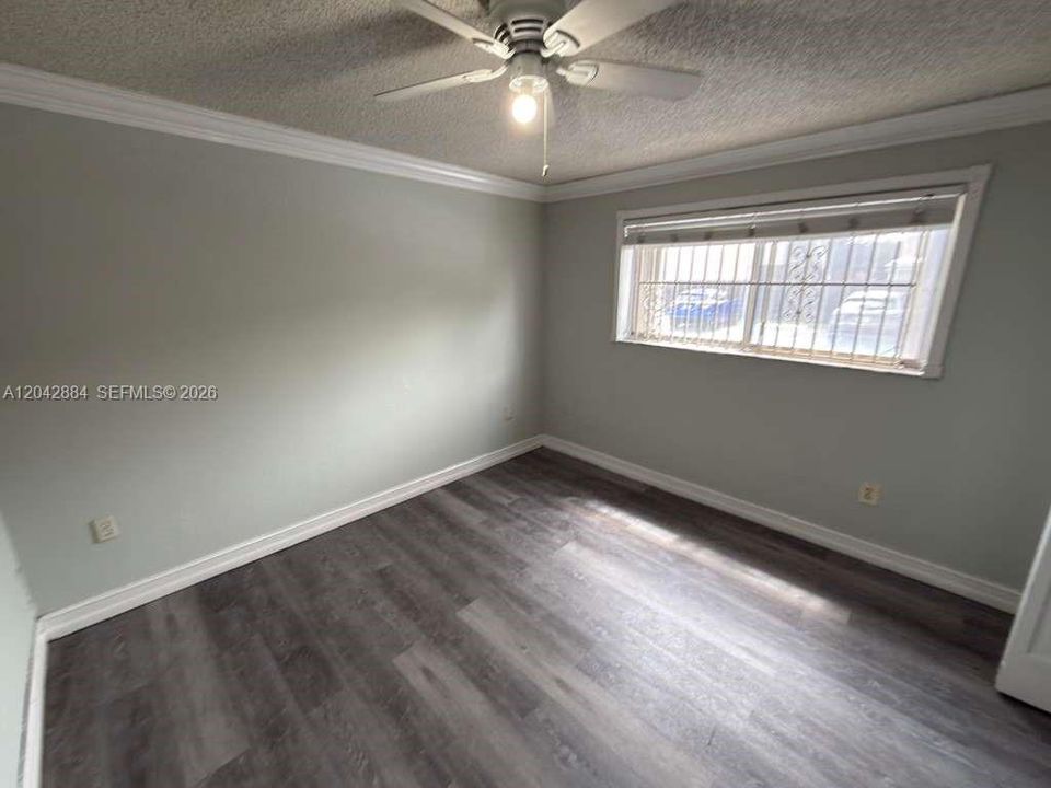 For Rent: $2,400 (3 beds, 2 baths, 1150 Square Feet)