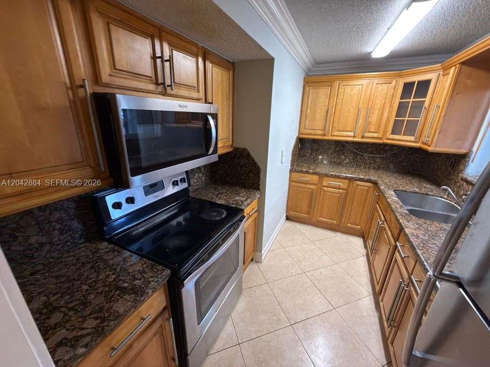 For Rent: $2,400 (3 beds, 2 baths, 1150 Square Feet)