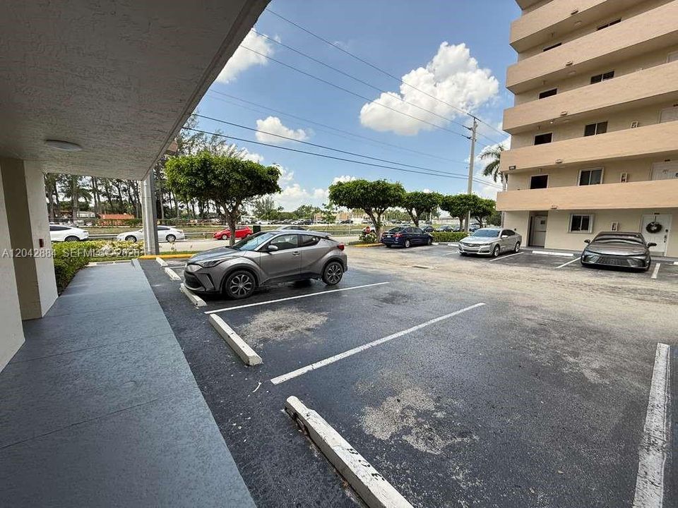 For Rent: $2,400 (3 beds, 2 baths, 1150 Square Feet)