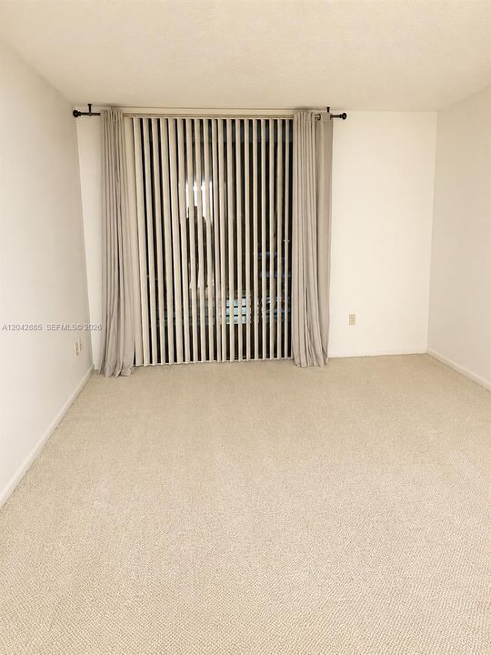 На продажу: $199,999 (1 спален, 1 ванн, 1100 Квадратных фут)