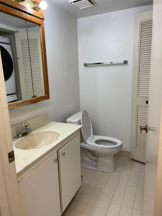 На продажу: $199,999 (1 спален, 1 ванн, 1100 Квадратных фут)