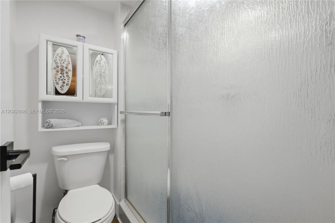 На продажу: $315,000 (2 спален, 2 ванн, 1205 Квадратных фут)