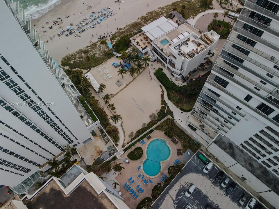 En Venta: $549,500 (2 camas, 2 baños, 1178 Pies cuadrados)