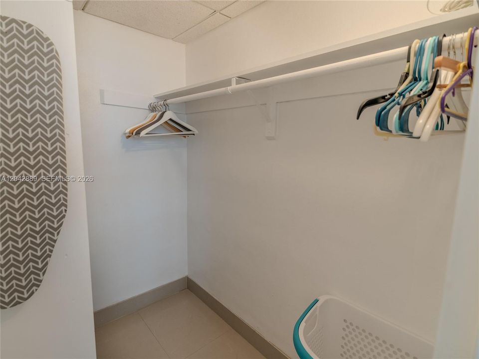 En Venta: $549,500 (2 camas, 2 baños, 1178 Pies cuadrados)