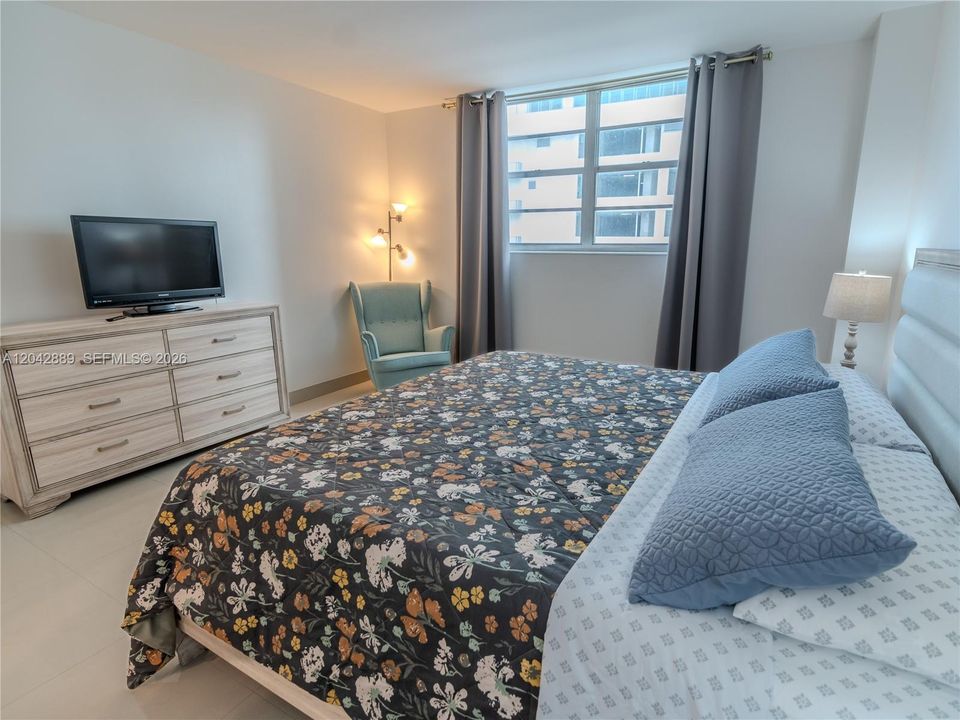 En Venta: $549,500 (2 camas, 2 baños, 1178 Pies cuadrados)