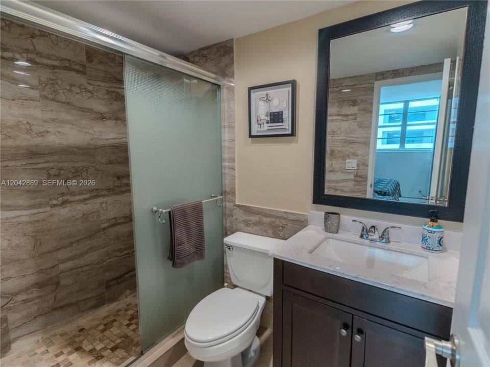 En Venta: $549,500 (2 camas, 2 baños, 1178 Pies cuadrados)