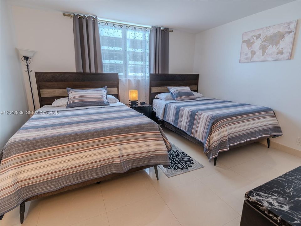 En Venta: $549,500 (2 camas, 2 baños, 1178 Pies cuadrados)
