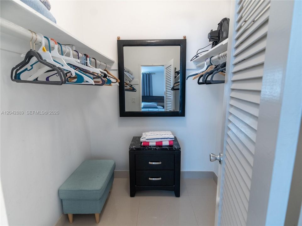 En Venta: $549,500 (2 camas, 2 baños, 1178 Pies cuadrados)