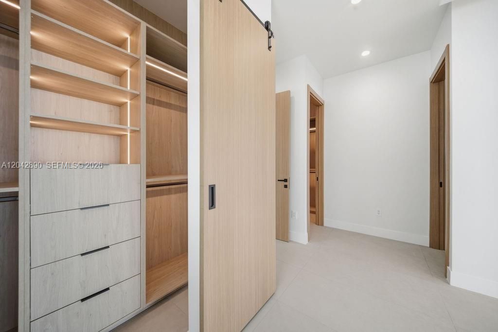 В аренду: $8,750 (3 спален, 3 ванн, 0 Квадратных фут)