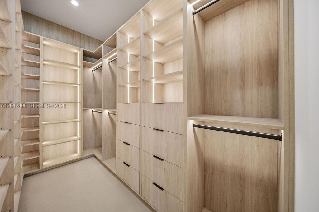 В аренду: $8,750 (3 спален, 3 ванн, 0 Квадратных фут)