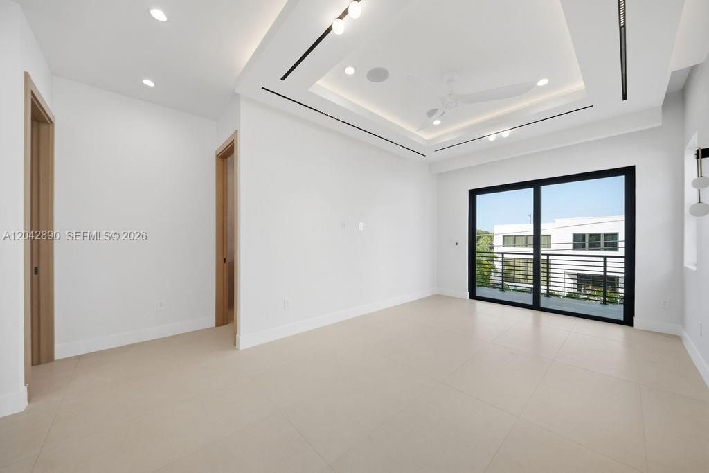 В аренду: $8,750 (3 спален, 3 ванн, 0 Квадратных фут)