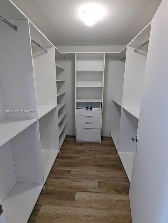 В аренду: $8,000 (2 спален, 2 ванн, 1836 Квадратных фут)