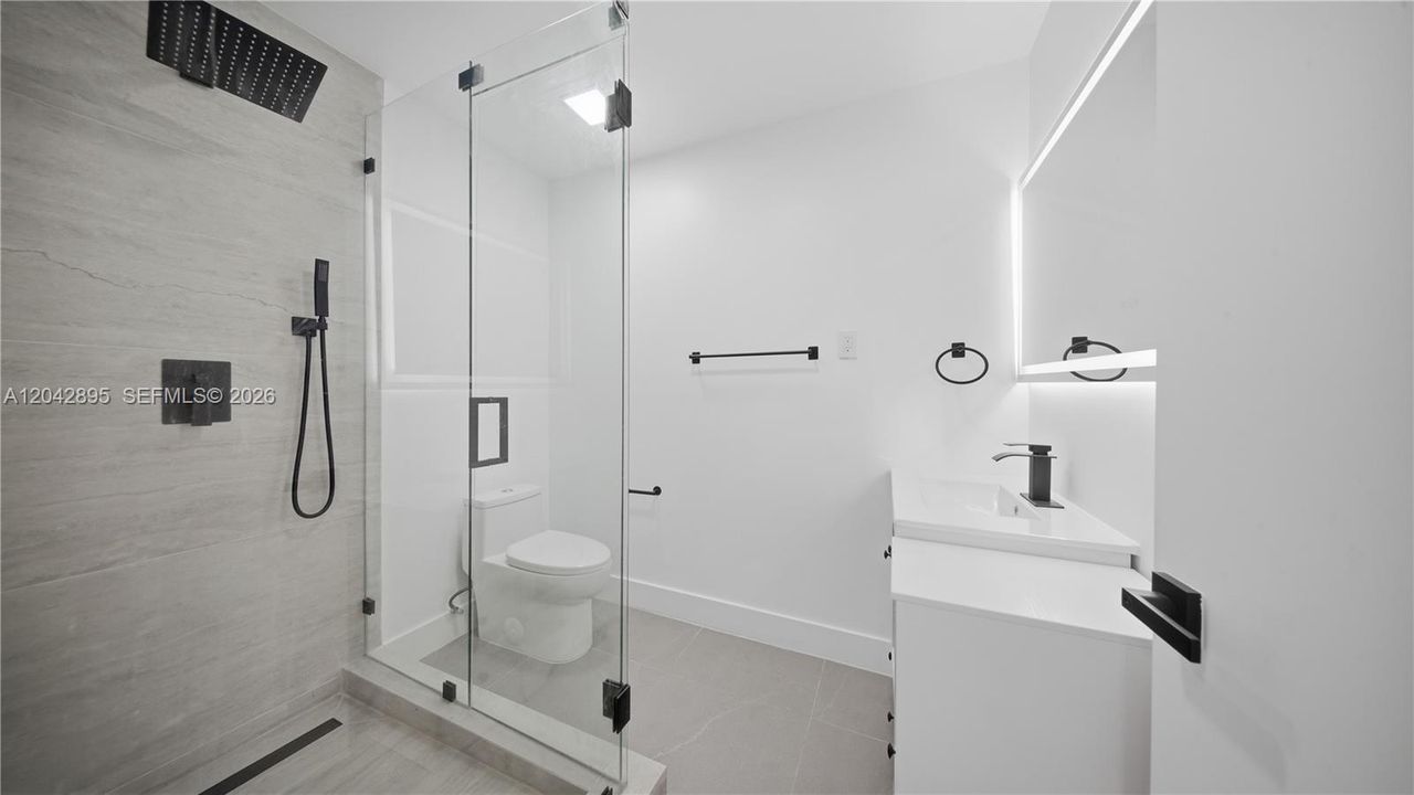 На продажу: $729,000 (4 спален, 3 ванн, 1872 Квадратных фут)