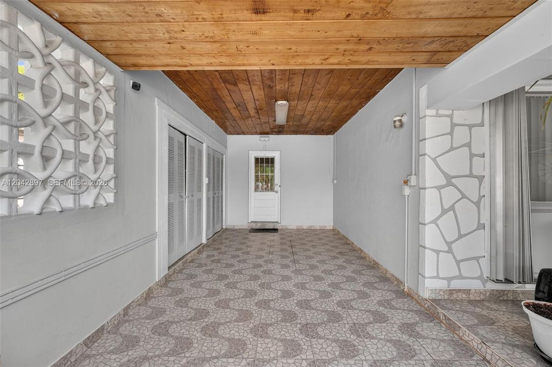Carport