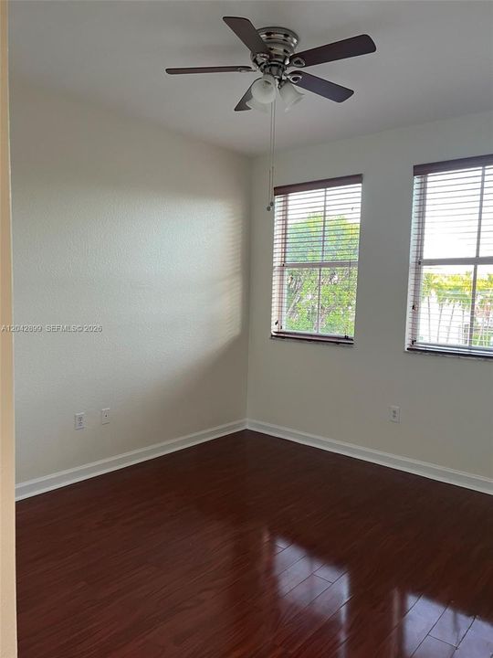 В аренду: $4,500 (4 спален, 2 ванн, 2184 Квадратных фут)