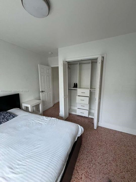 В аренду: $1,550 (1 спален, 1 ванн, 0 Квадратных фут)