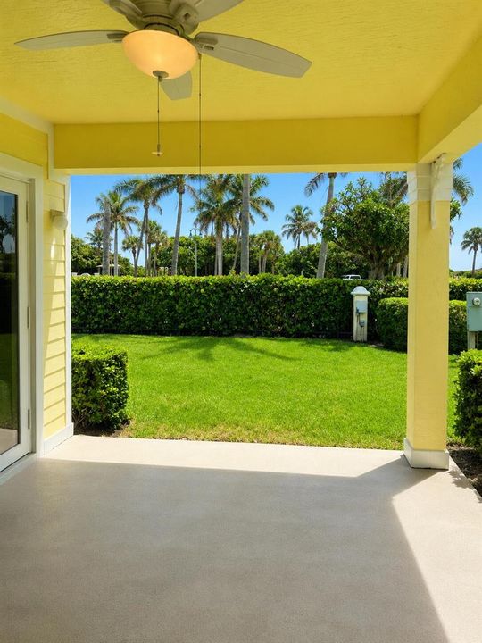 2200 MB Dining Room Porch