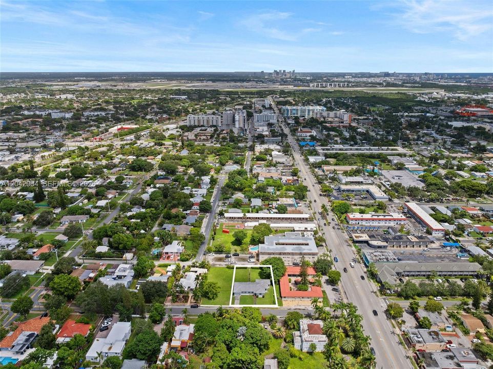На продажу: $1,200,000 (3 спален, 2 ванн, 2012 Квадратных фут)