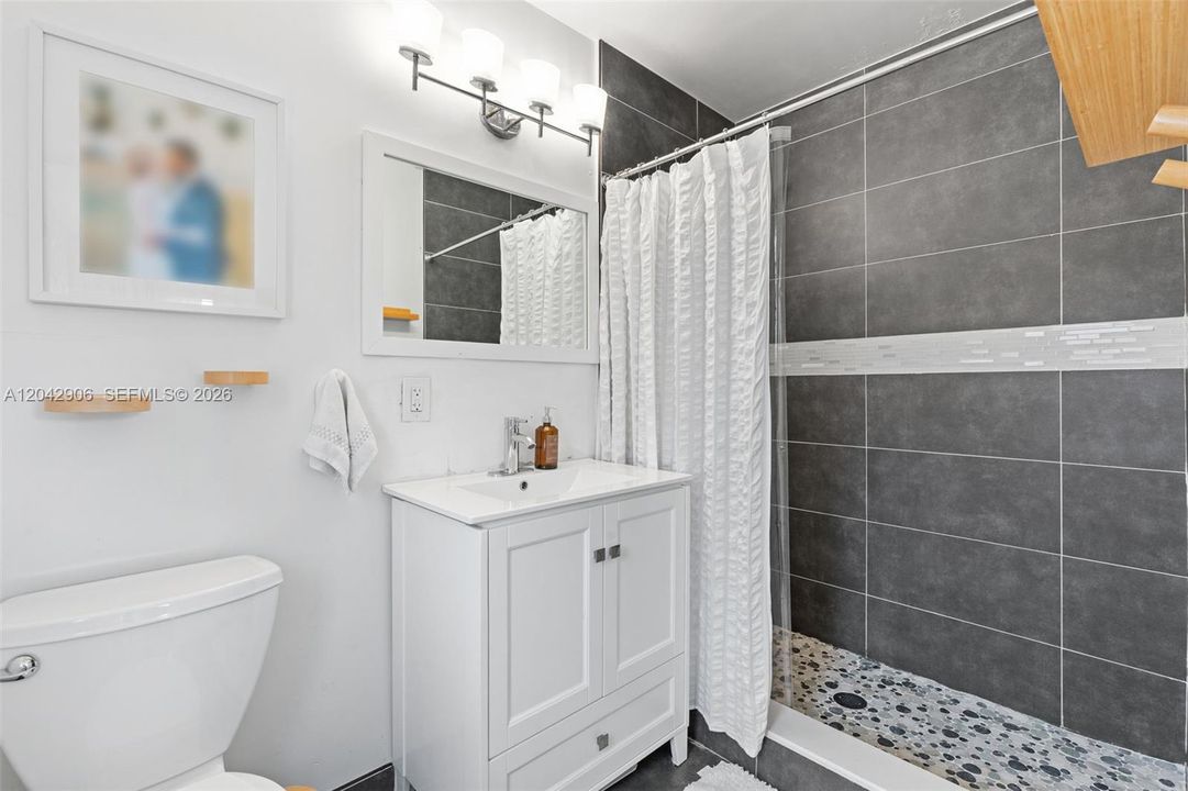 En Venta: $525,000 (3 camas, 2 baños, 1248 Pies cuadrados)