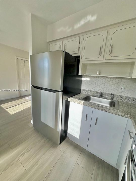 En Renta: $1,975 (2 camas, 1 baños, 830 Pies cuadrados)