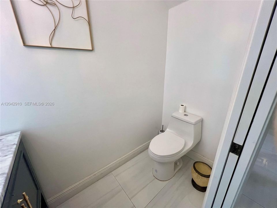 В аренду: $2,950 (3 спален, 2 ванн, 1396 Квадратных фут)