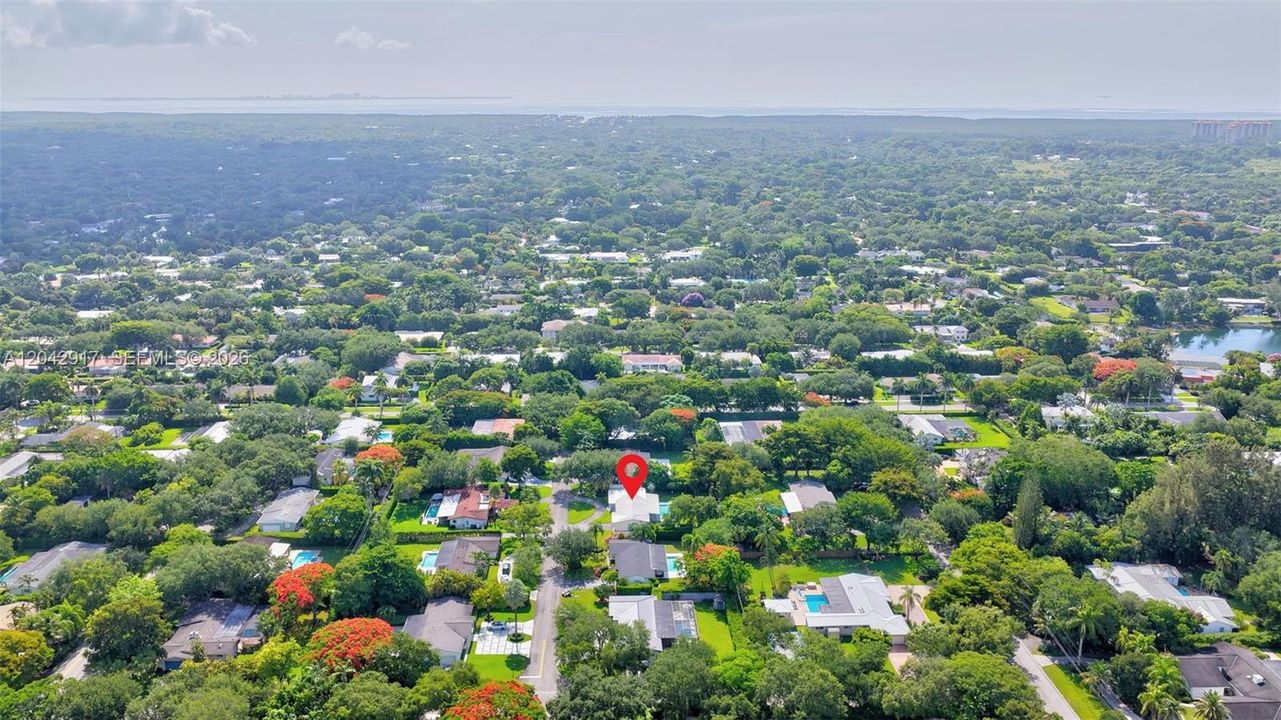 На продажу: $1,690,000 (4 спален, 2 ванн, 1803 Квадратных фут)